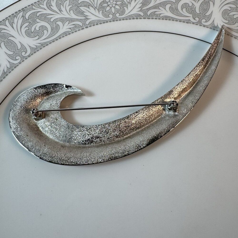 Vintage Mid Century Modernist Silver Tone Swoosh Brooch Pin - Retro Minimalist